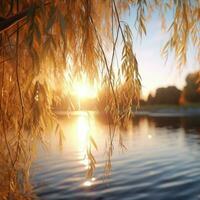 een rustig meer, de wilgen zwaaien voorzichtig in de instelling zon, ai generatief foto