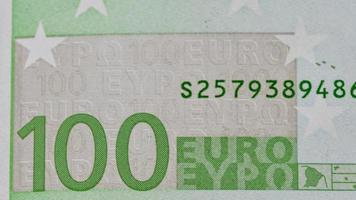 detail van een bankbiljet van 100 euro foto