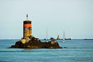 breton seinpaal en vuurtoren Aan brehat eiland foto