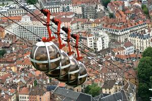 bubbels oplopend naar la Bastille Grenoble, Frankrijk foto