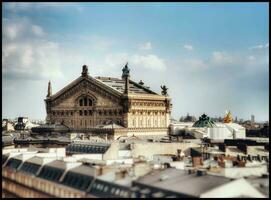 antenne visie van opera garnier en Parijse daken foto