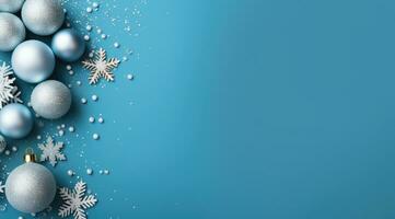 Kerstmis blauw achtergrond met Kerstmis ornamenten. blauw ballen en zilver sneeuwvlokken, kopiëren ruimte. ai generatief foto