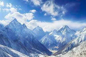 de schoonheid van een majestueus en sneeuw afgedekt berg bereik, met robuust pieken, ai generatief foto