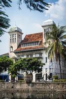 Nederlandse koloniale architectuurgebouwen in het oude centrum van Jakarta, Indonesië foto