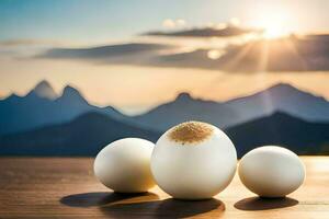 drie eieren zitten Aan een tafel met bergen in de achtergrond. ai-gegenereerd foto