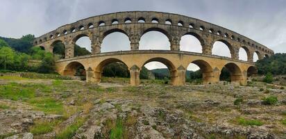 de aquaduct van pont du Gard foto