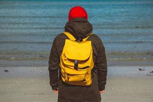 reiziger op het strand foto