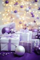 wit en Purper Kerstmis ballen en Kerstmis geschenk dozen. generatief ai foto