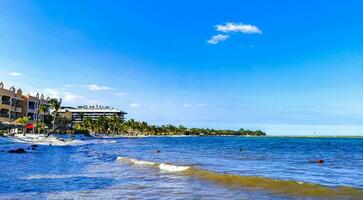 tropisch mexicaans strand helder turkoois water playa del carmen mexico. foto