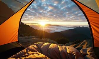 mooi visie van sereen berg landschap van binnen een tent ai gegenereerd foto