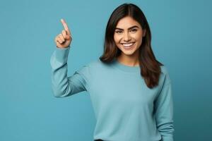 vrolijk jong mooi en elegant vrouw model- poseren tegen blauw achtergrond ai generatief foto