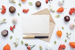 herfst natuur plat lag met kopieerruimte foto