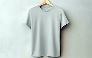 wit t-shirt Aan hanger voor sjabloon en model. besnoeiing uit voorkant t-shirt voor comercial gebruiken. ai generatief foto