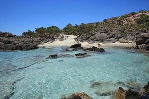 kedrodasos strand kreta eiland blauwe lagune camping kust kristalhelder water foto