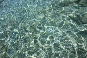 kedrodasos strand creta eiland blauwe lagune kristalhelder water en koralen foto