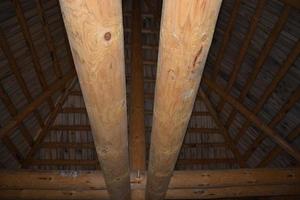 houten balken aan het plafond foto