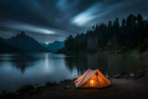 een tent is lit omhoog door de maan in de bergen. ai-gegenereerd foto
