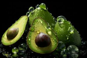 vers avocado's met water druppels Aan zwart achtergrond, detailopname, aard groen edelstenen een boeiend momentopname van avocado, ai gegenereerd foto