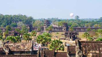 oud tempelcomplex angkor wat in siem reap, cambodja foto