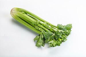 veganistisch keuken - selderij stengels met blad foto