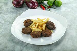 veganistisch keuken - kikkererwten ronde falafel foto