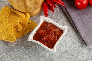 pittig Mexicaans saus salsa dip foto