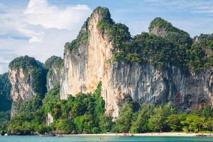 rotsen van oa nag, krabi provincie, Thailand foto