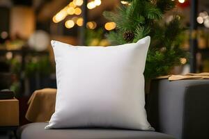 blanco wit hoofdkussen mockup Aan zwart sofa met Kerstmis boom en lichten bokeh achtergrond. vakantie sjabloon samenstelling met decoratie. kopiëren ruimte. foto