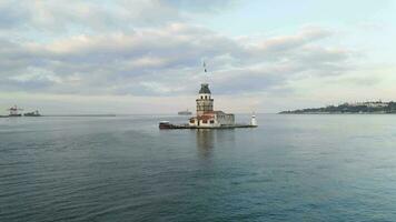 meisjesnaam toren Istanbul antenne visie foto