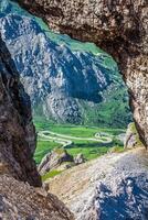 visie van sass pordoi top in dolomiti foto