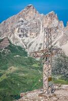 sass pordoi zuiden gezicht 2952 m in groep del sella, dolomieten bergen in Alpen foto