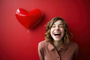 portret van een gelukkig vrouw met rood hart Aan een rood achtergrond.valentijnsdag dag concept ai gegenereerd foto