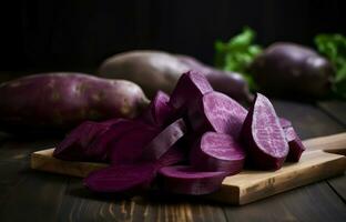 Purper zoet aardappelen stapel voedsel. genereren ai foto