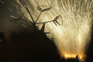 cavallo di fuoco vert. paard van brand vuurwerk Scherm in ripa foto