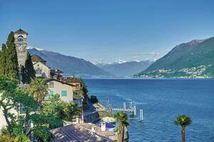 dorp van brisage Bij meer maggiore in ticino kanton, zwitserland foto