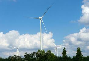 veel wind turbine in weide. foto