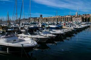 oud haven en fort van Marseille foto