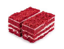 twee plakjes rood fluweel taart geïsoleerd Aan wit foto