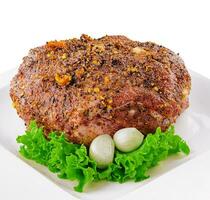 rauw ongekookt gemarineerd kip vlees Aan bord foto