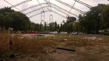 vooruitgang van bouw Aan creëren parkeren in een Open Oppervlakte Aan een campus foto