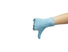 hand- in blauw handschoen shows gebaar met vingers. geïsoleerd Aan een wit achtergrond. hoog kwaliteit foto