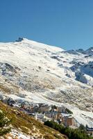 Sierra Nevada dorp ski toevlucht Granada foto