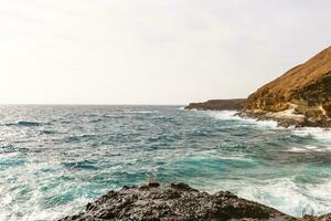 atlantic oceaan wild kust, tenerife, kanarie eilanden, Spanje foto