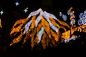 divers Kerstmis lichten Scherm Aan de straat foto