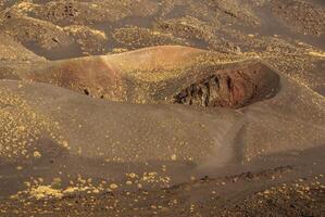 Etna vulkaan kraters in Sicilië, Italië foto