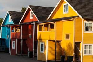 bouwkundig details van een typisch houten stad huis in Noorwegen foto