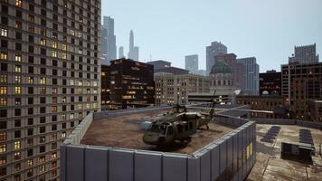 leger helikopter in groot stad foto