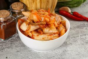 Koreaans keuken gefermenteerd kool Kimchi foto