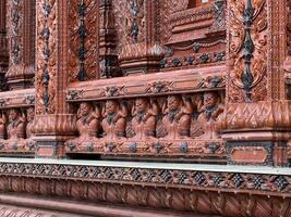 de interieur van de oud tempel in de stad, Thailand foto