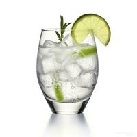 ai gegenereerd gin tonic glas van water met ijs geïsoleerd Aan wit achtergrond. ai gegenereerd foto